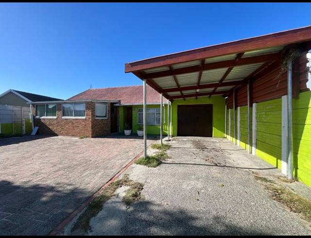 6 BEDROOM HOUSE FOR SALE IN OTTERY